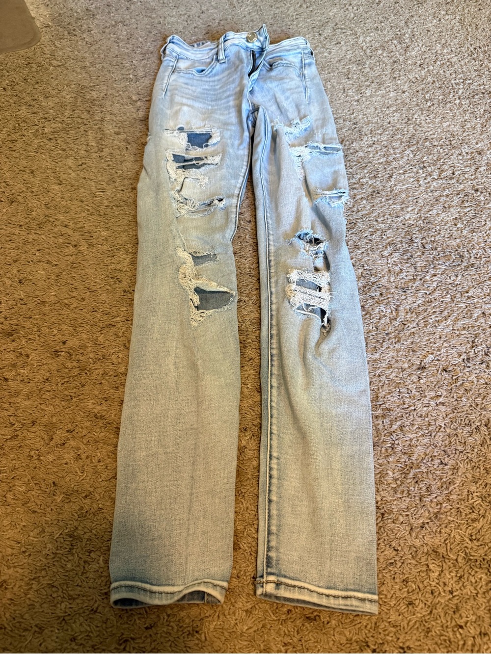 American Eagle Outfitters Light Blue Distressed Ripped Jeans
